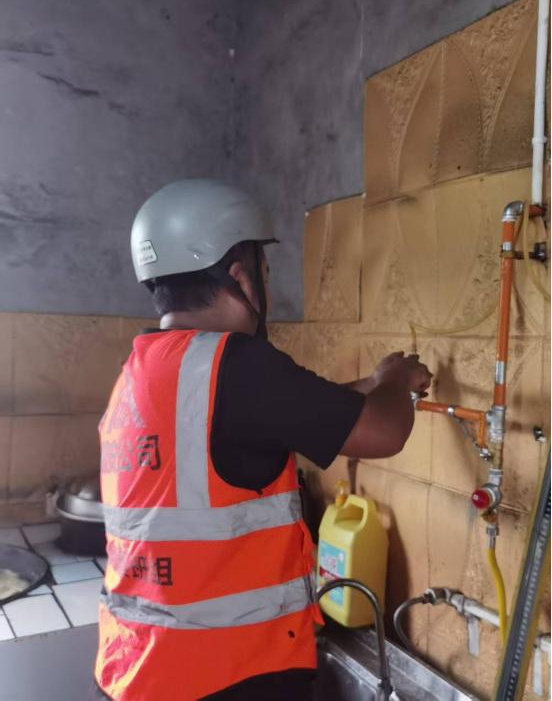 安居區老舊小區燃氣改造穩步推進 讓城市“里子”重煥年輕